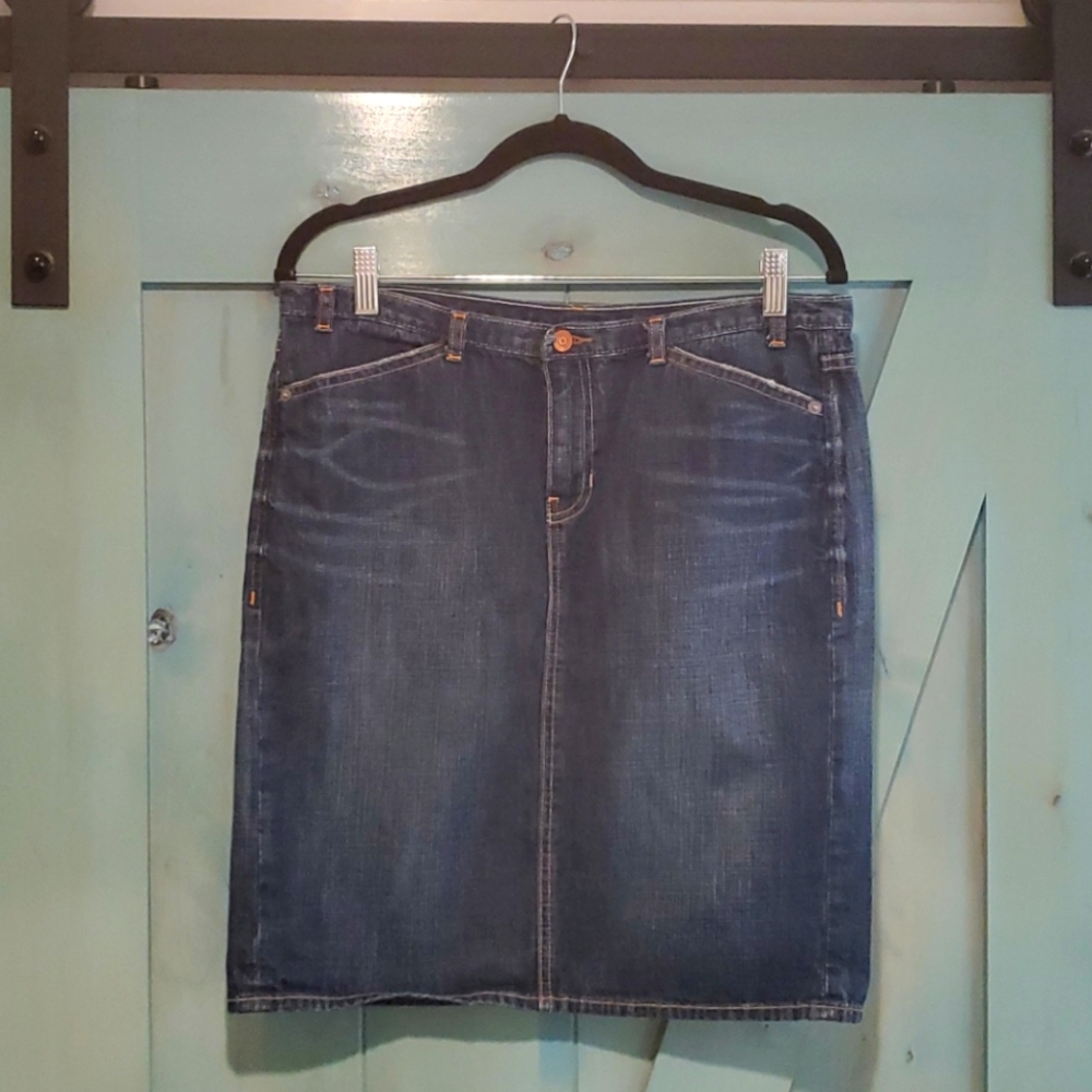GAP Denim Skirt 💙 Size 10